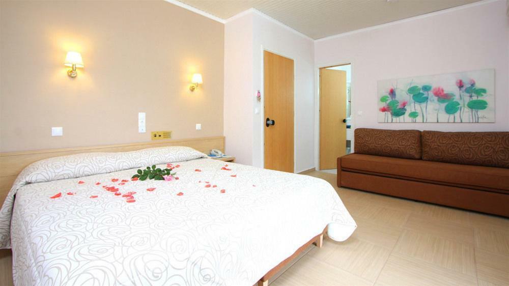 G George Aparthotel Nydri  Luaran gambar