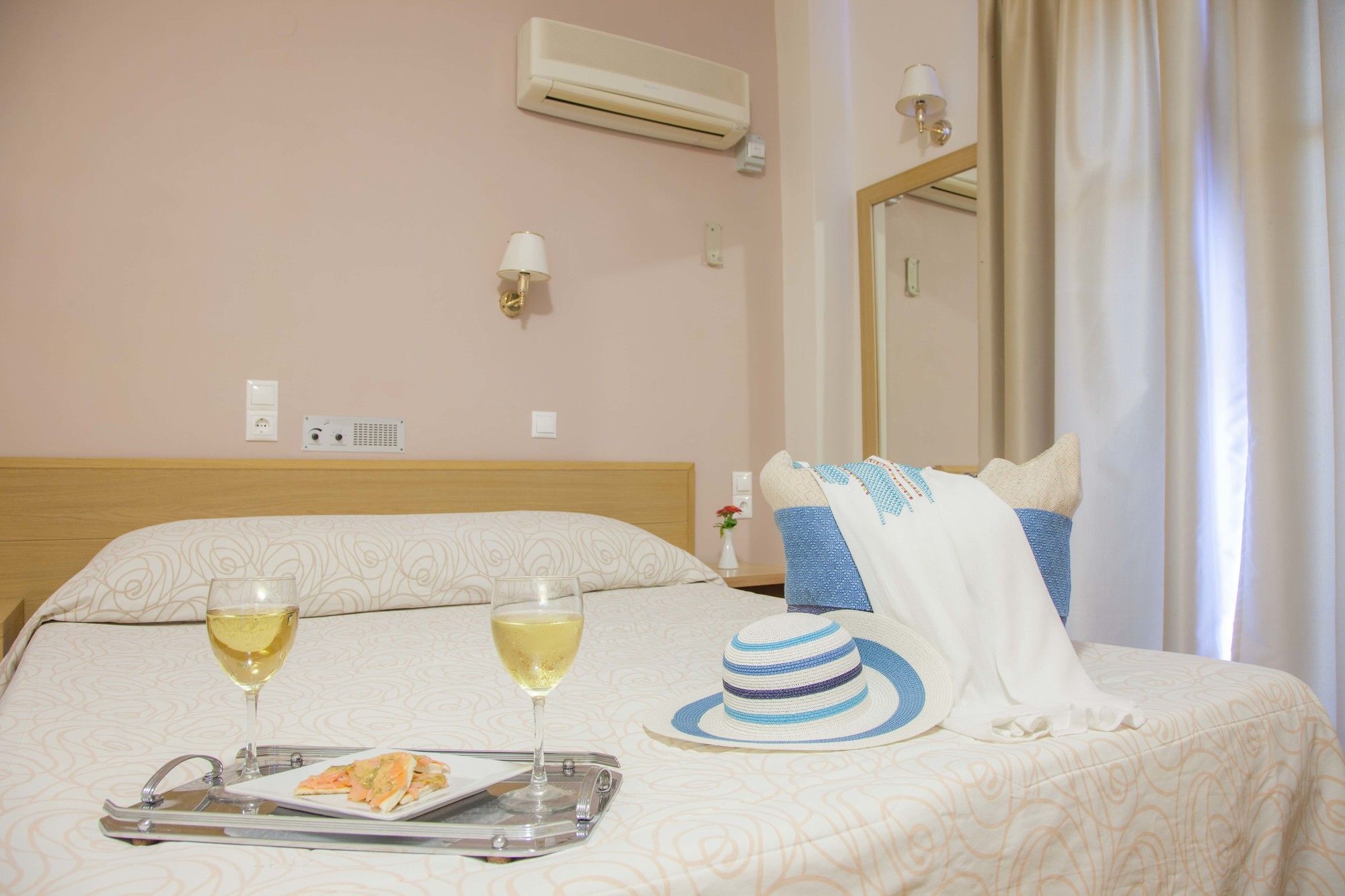 G George Aparthotel Nydri  Luaran gambar